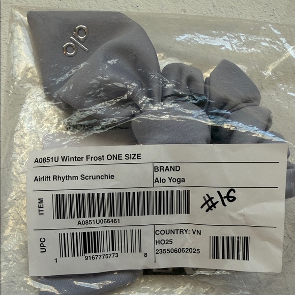 ALO Yoga Airlift Rhythm Scrunchie - Picture 5 of 5